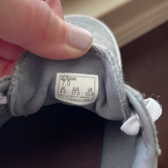 WOMEN’S VAN SNEAKERS - Picture 4 of 9